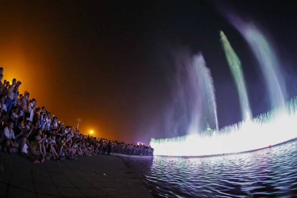 音乐喷泉绚烂绿博之夜